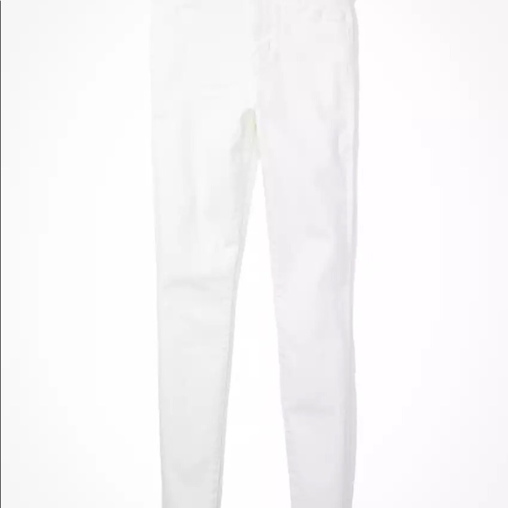 00 short American Eagle next level stretch high waist jagging‘s. White.